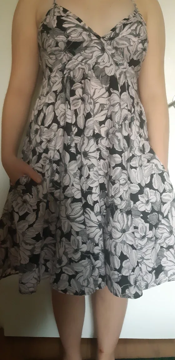 H&M Floral Dress - Size 10 thumbnail