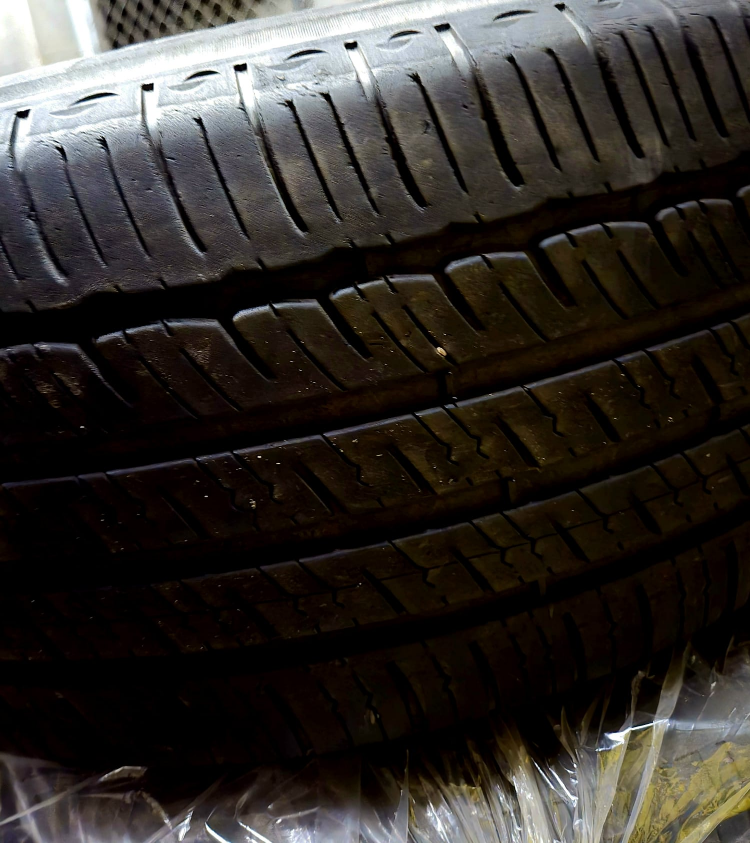 Michelin All‑Season Tires: Set of 4 • 225/55R18 - photo 2