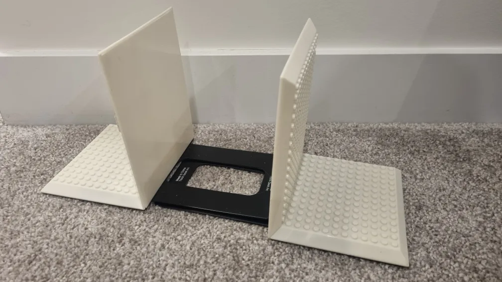 Desk Organizers, lego book ends & Bulletin Board image indicator(6)