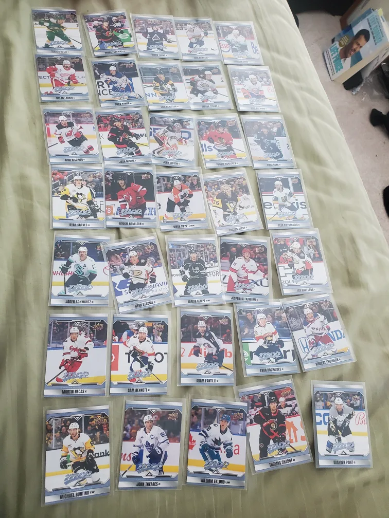 Upper Deck MVP Hockey Cards Lot thumbnail