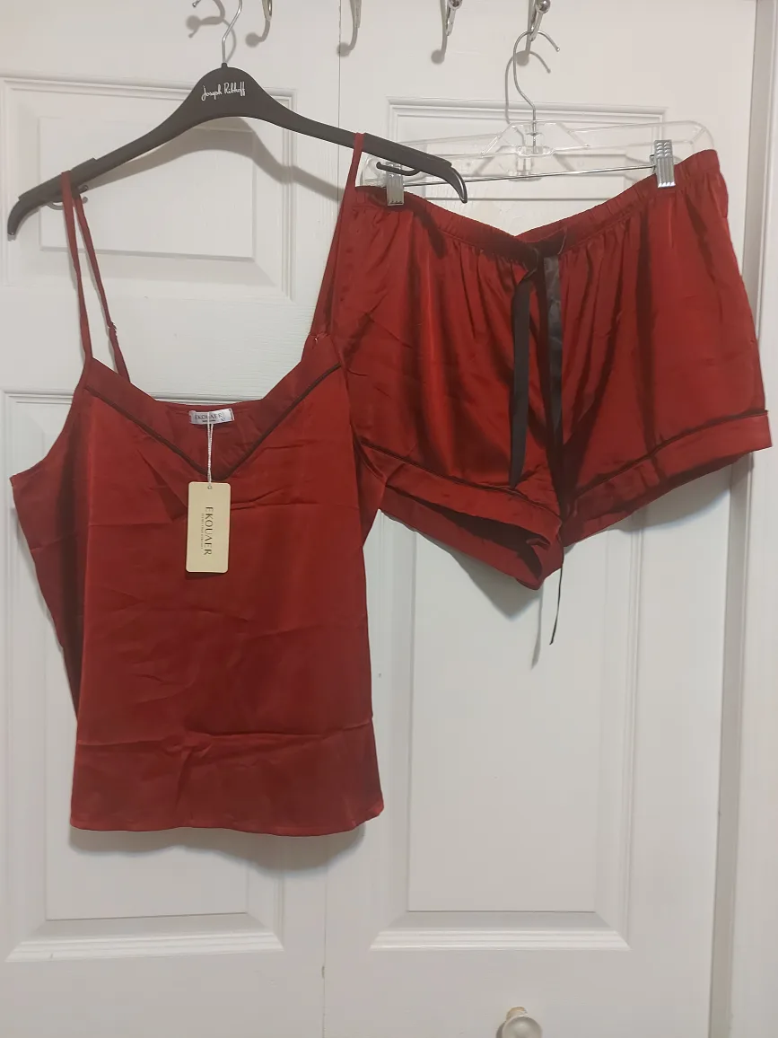 Ekouaer Red Satin Pajama Set thumbnail