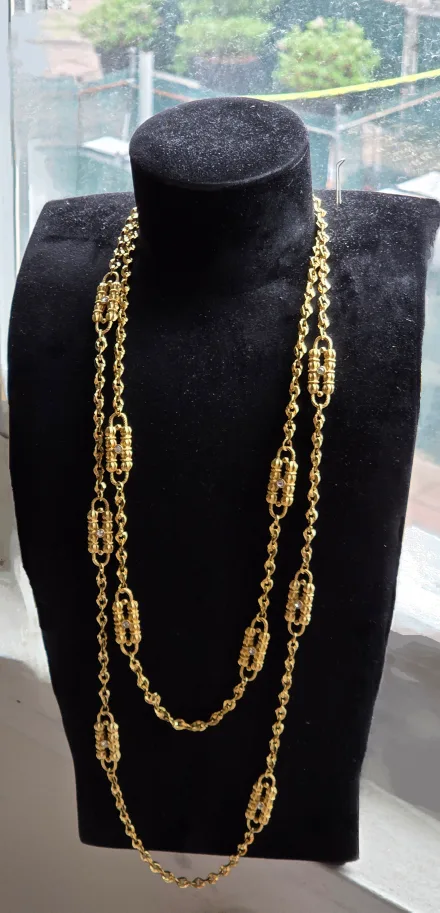 Vintage JBK Gold Tone Chain Necklace image indicator(2)