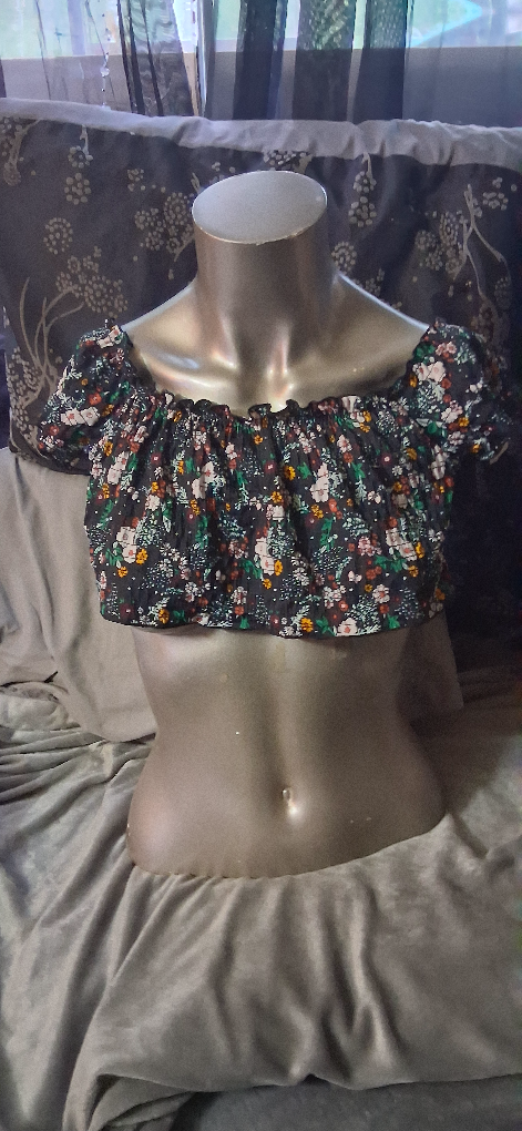 SUMMER TOPS