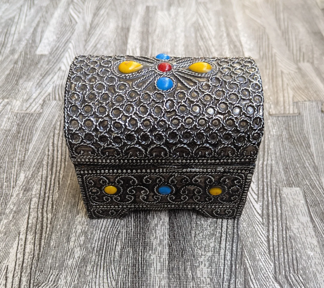 Decorative Silver Metal Trinket Box image indicator(5)