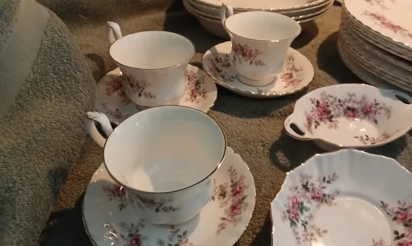 Collection of Royal Albert "Lavender Rose,"  Selling as a Bundle image indicator(6)