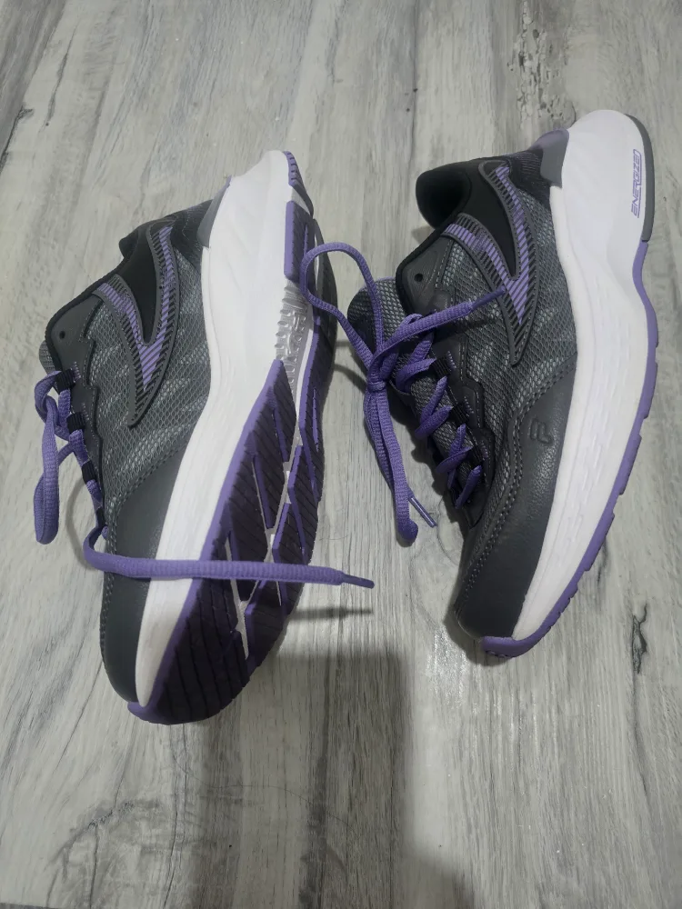 Fila Energized Women's Running Shoes - Size 7 image indicator(3)