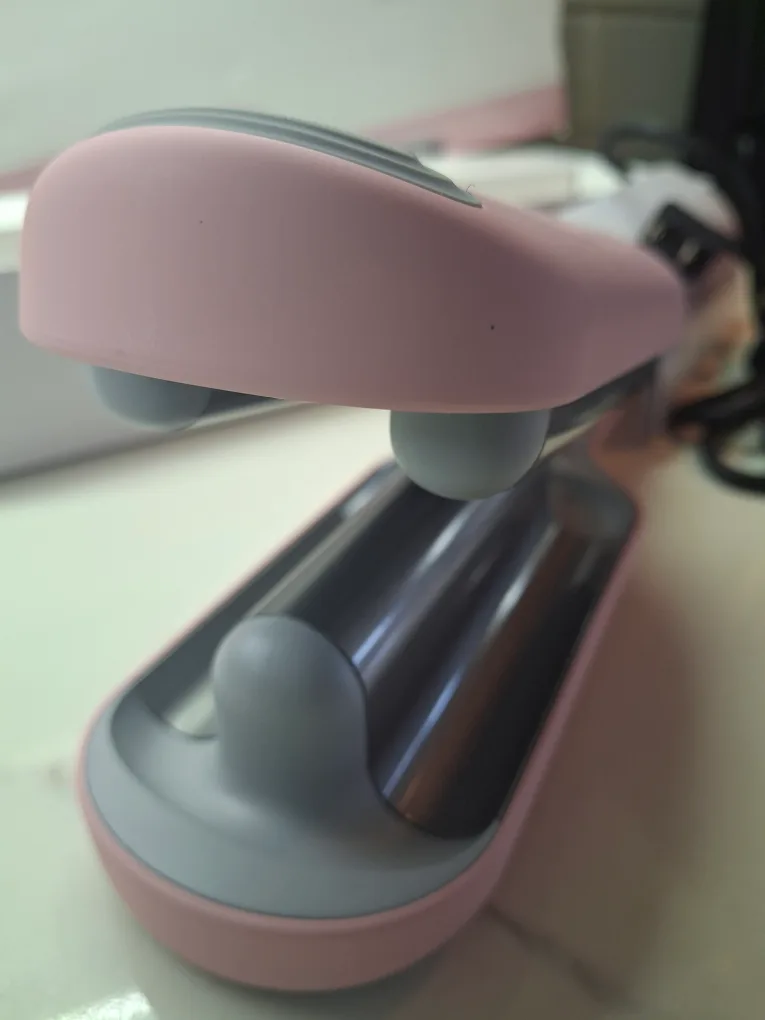 TYMO ROVY Wave Curling Iron - Like New! image indicator(2)