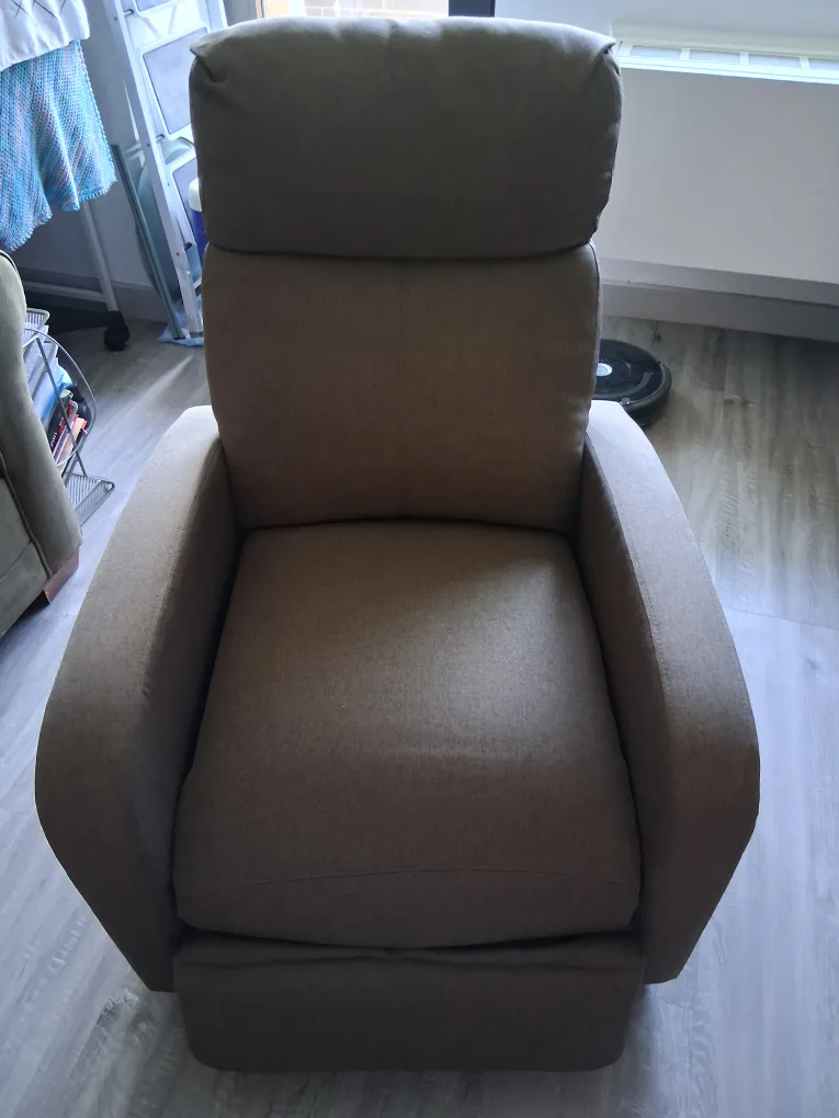 Comfortable Recliner Chair thumbnail