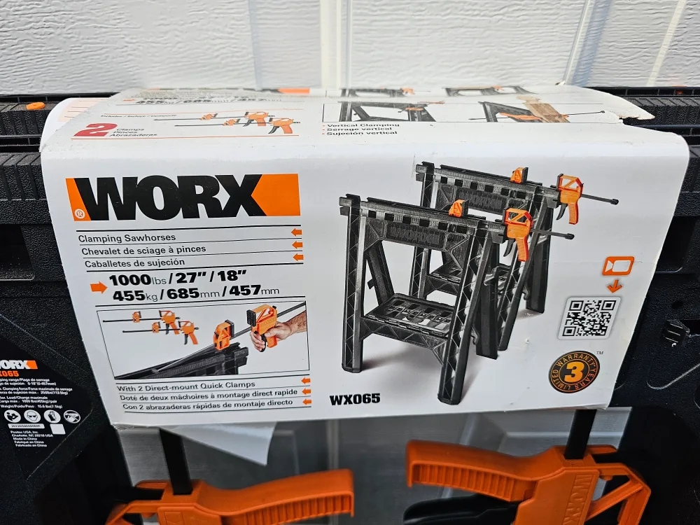 WORX Clamping Sawhorses and Clamps image indicator(3)
