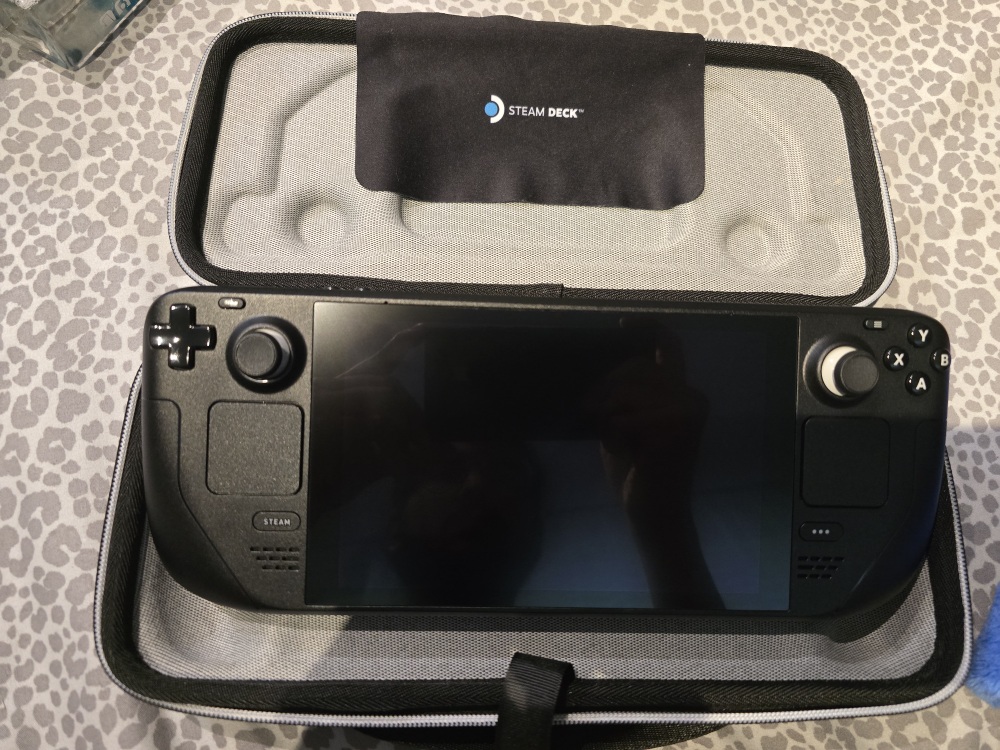 Steam Deck LCD 512gb - Pristine Condition - photo 2