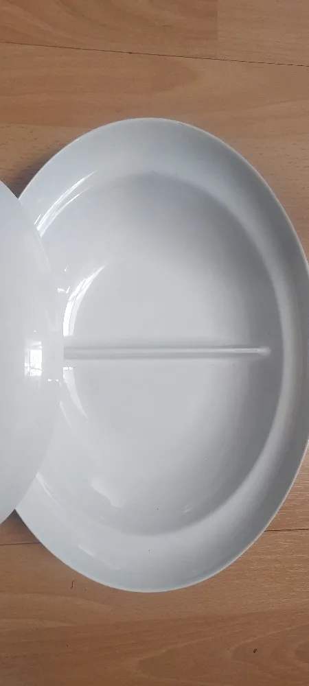 White Serving Dish with Lid thumbnail