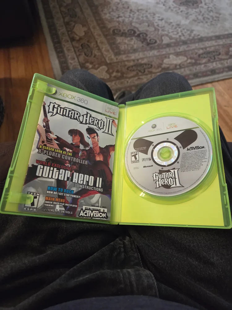 Guitar Hero II for Xbox 360 image indicator(2)