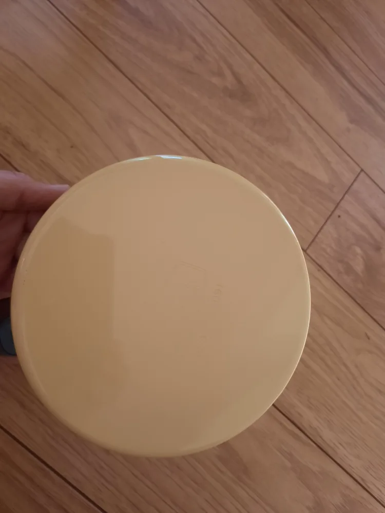 Yellow pot with Lid image indicator(5)