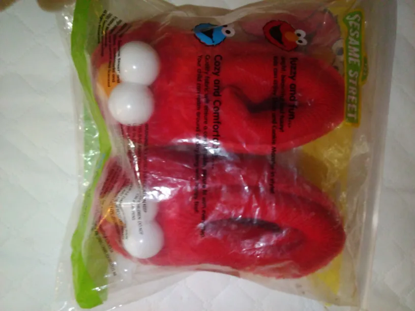 Sesame Street Elmo Toddler Slippers Size 7/8 thumbnail