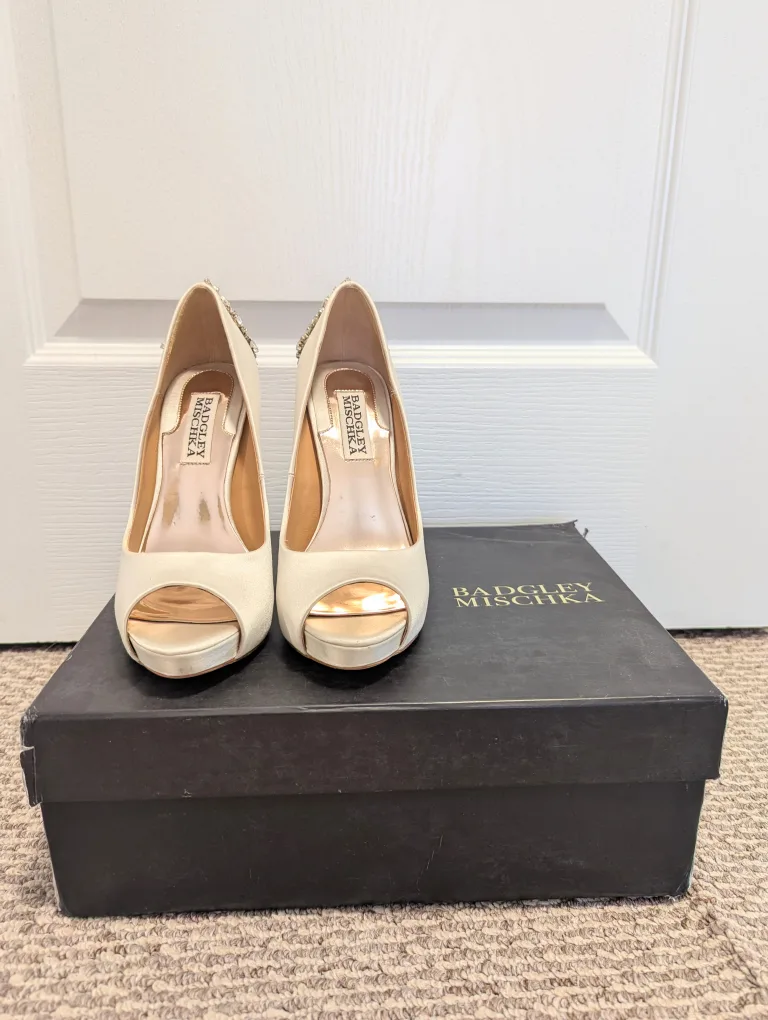 Mischka Bradley Kiara women's shoes thumbnail