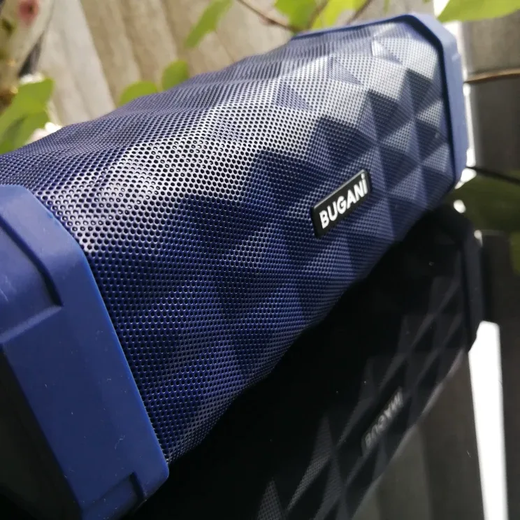Bugani M99 Bluetooth Speaker - Great Sound! thumbnail