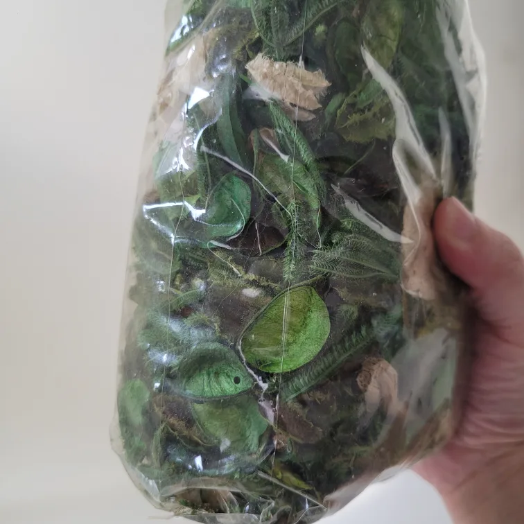 Green Dried Flower image indicator(2)