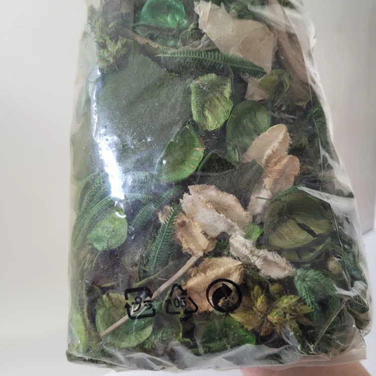 Green Dried Flower image indicator(3)