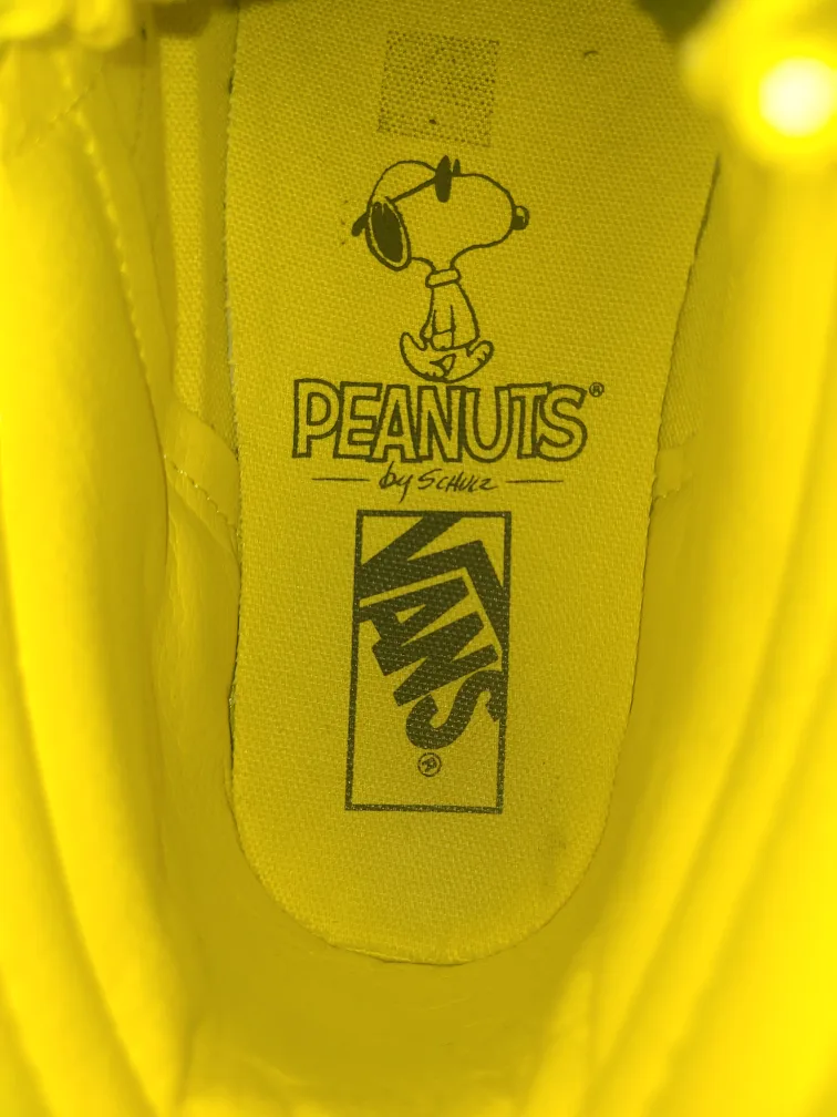 Vans x Peanuts Sk8-Hi Yellow US Men's 9.5 image indicator(6)