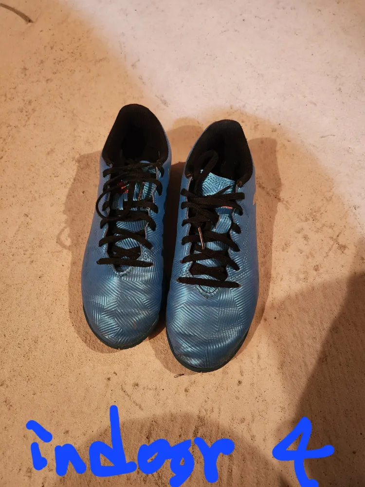 Adidas Indoor Soccer Shoes - Blue, US Size 4 thumbnail