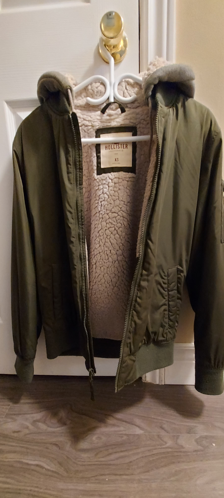 Hollister Olive Green XS Sherpa Lined Jacket - photo 2