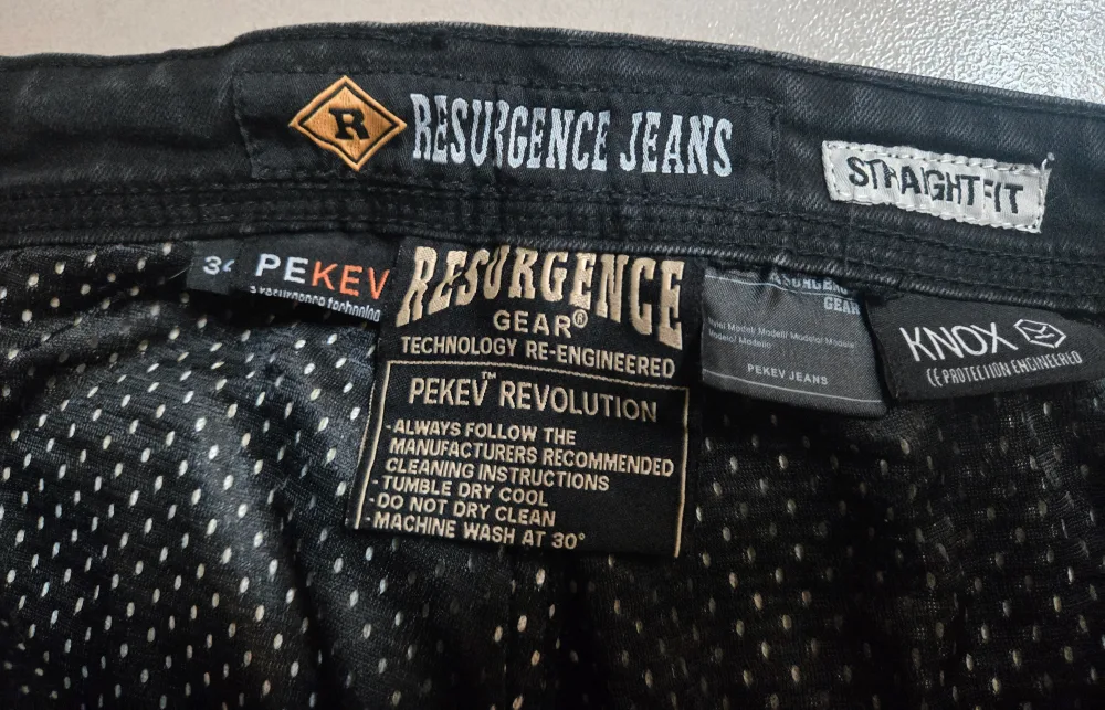 Resurgence Jeans - Size 34 with Knee Pads image indicator(2)
