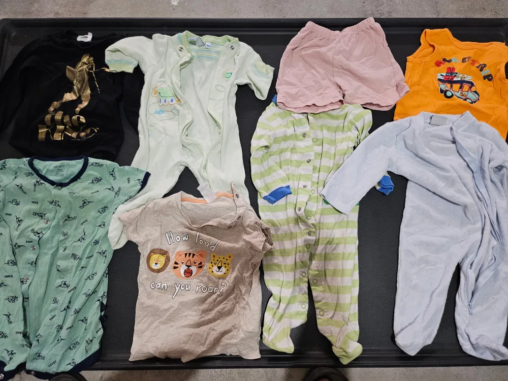 Baby Clothes Bundle - 1 yr old and under thumbnail
