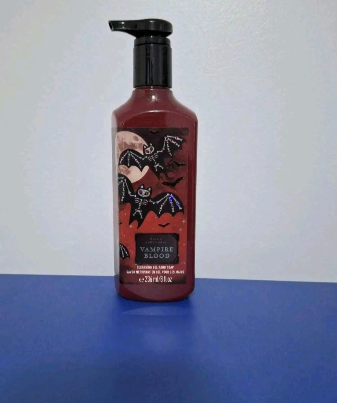 Bath & Body Works Vampire Blood Hand Soap 🇨🇦 thumbnail