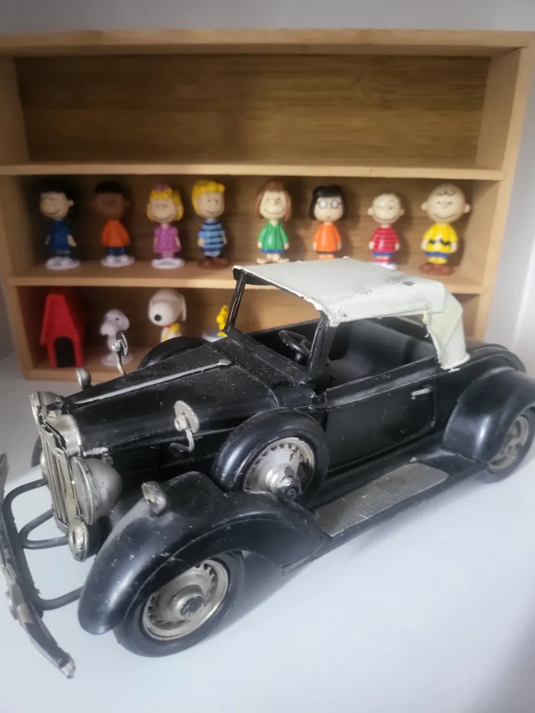 Vintage Car Model... each 30$ image indicator(2)