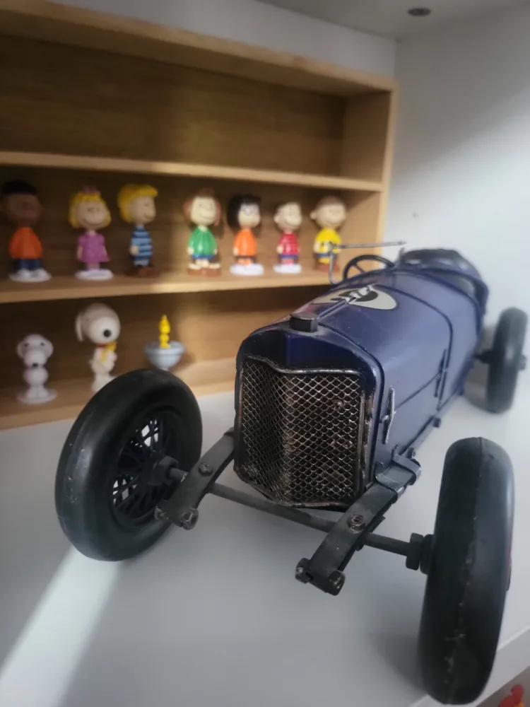 Vintage Car Model... each 30$ image indicator(8)