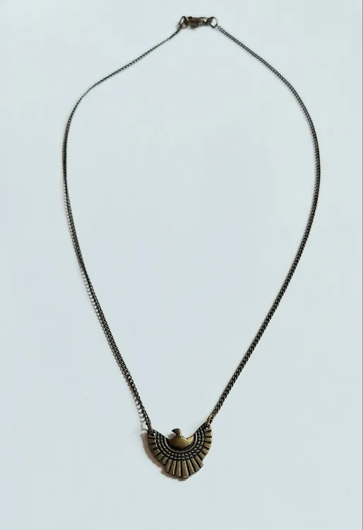 Vintage Style Bird Pendant Necklace image indicator(2)