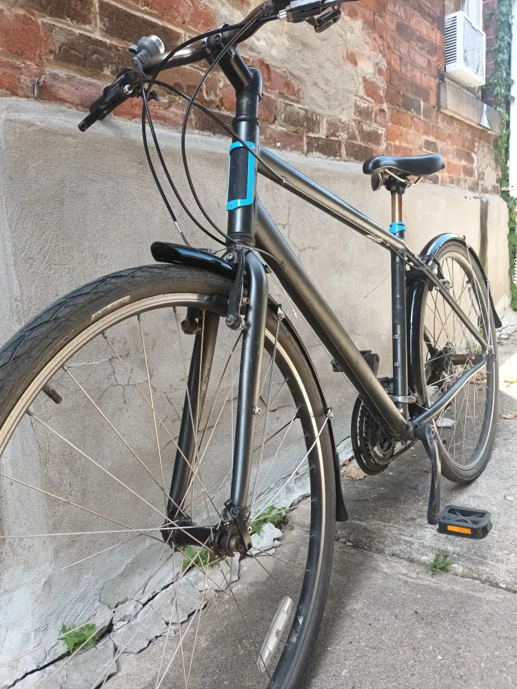 Specialized Globe Hybrid Bike thumbnail