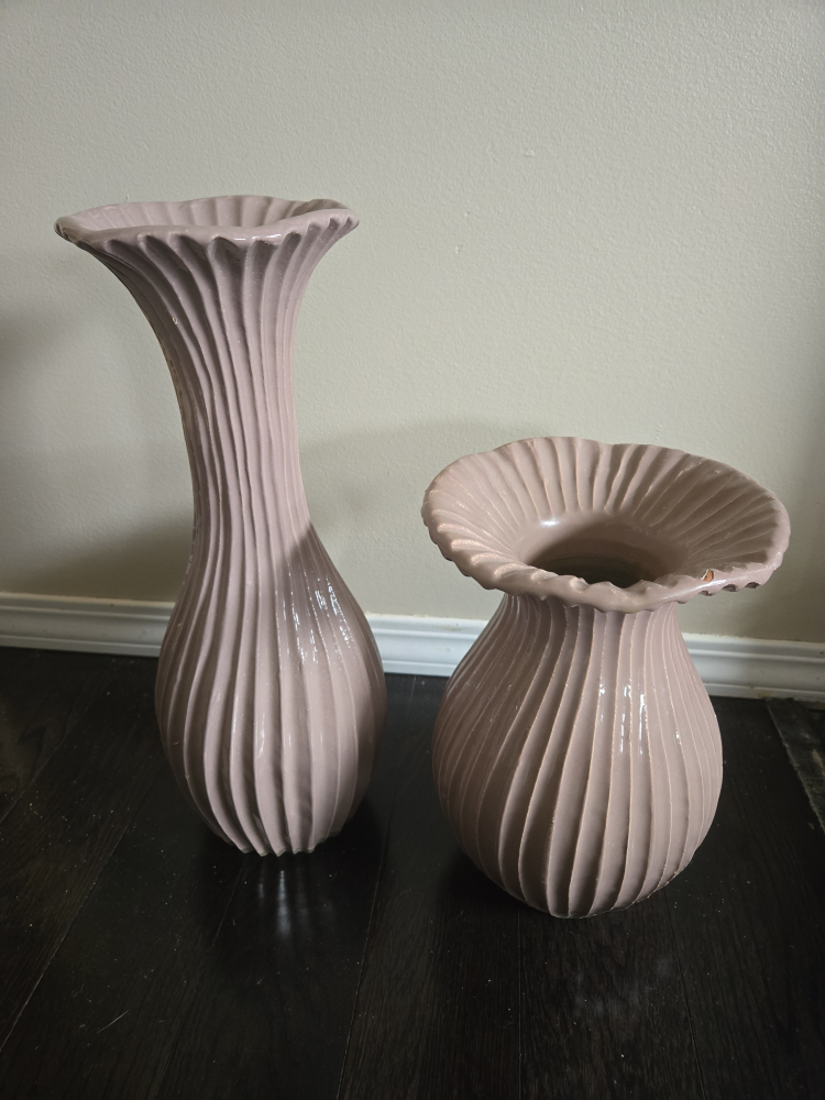 Set of 2 Vases - Taupe Colour