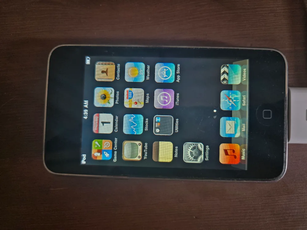 iPod Touch 8GB 2008 thumbnail