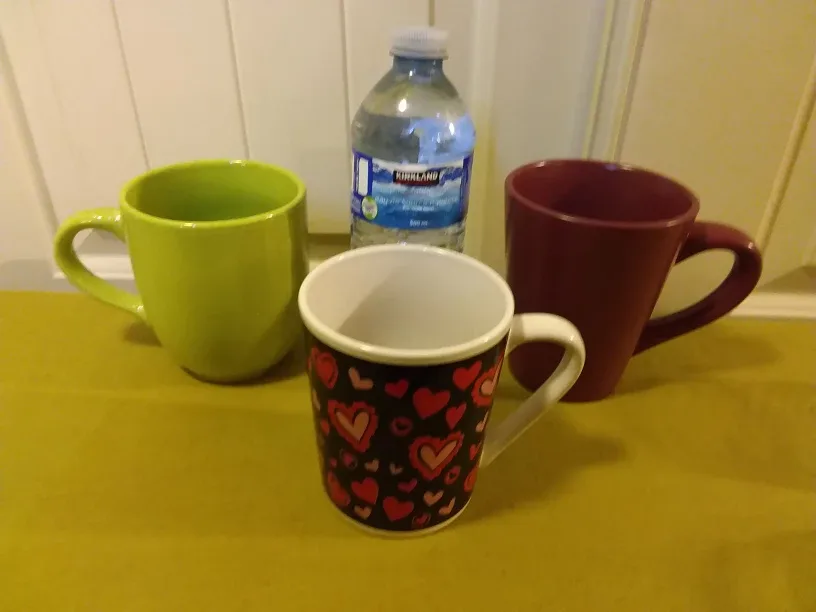 Assorted Mugs - Glassware (2) for $1.00  ☕ 🥃 🇨🇦 thumbnail