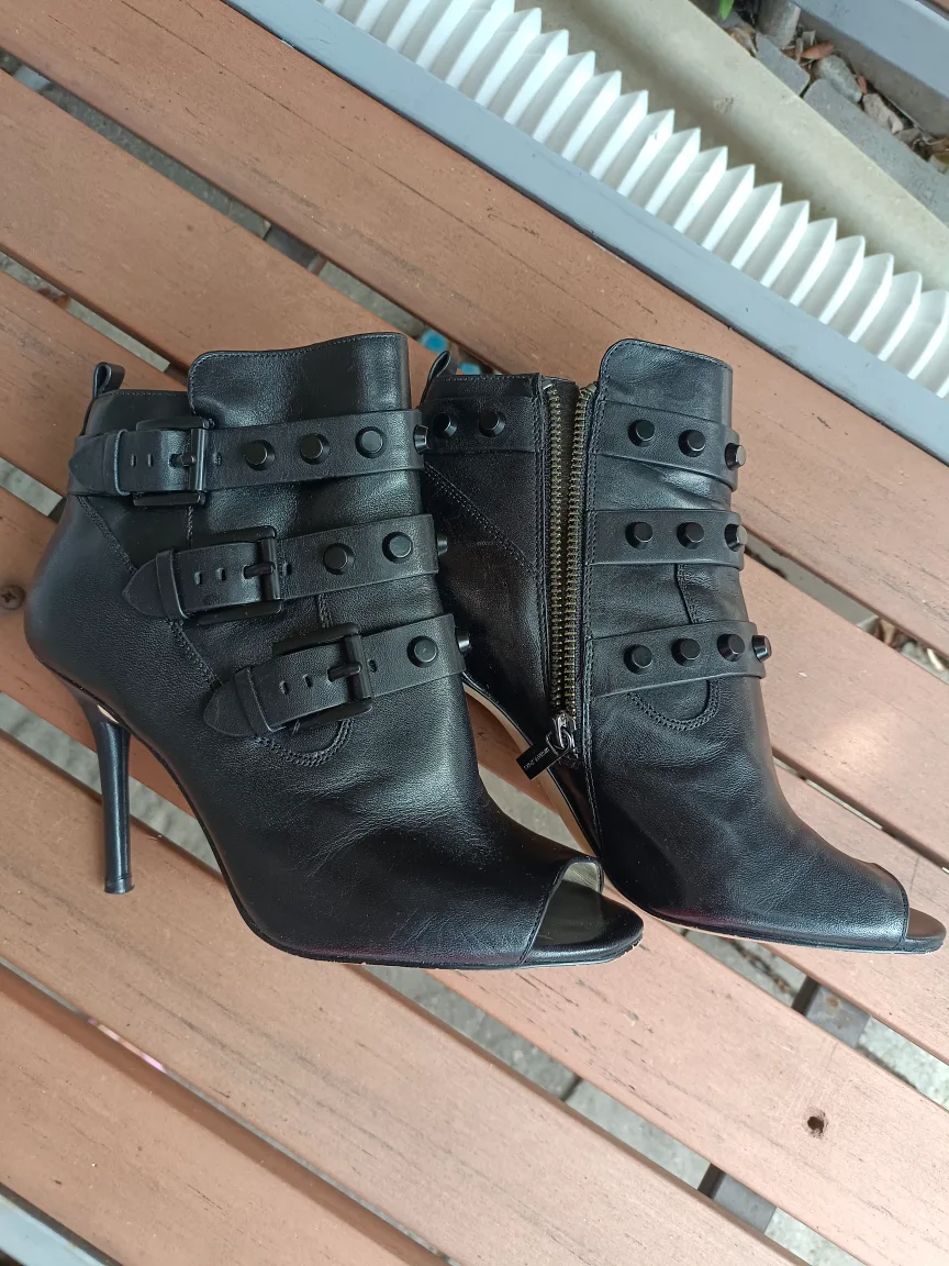 Black Leather Open Toe Ankle Boots (Michael Kors) image indicator(5)