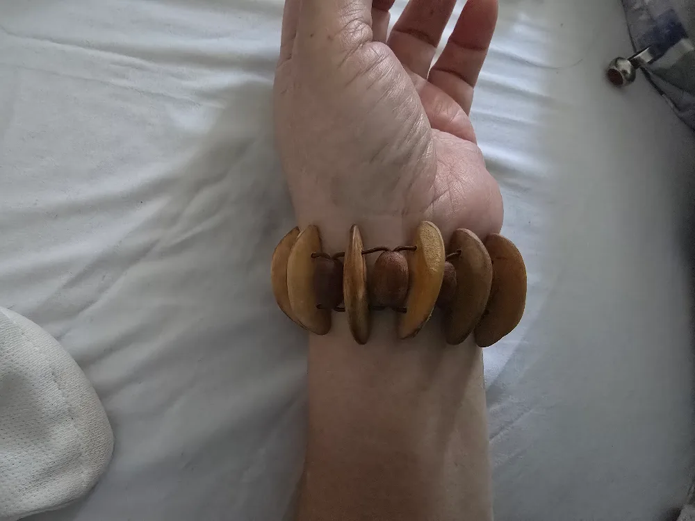 🇨🇦Handmade Wooden Bead Bracelet thumbnail