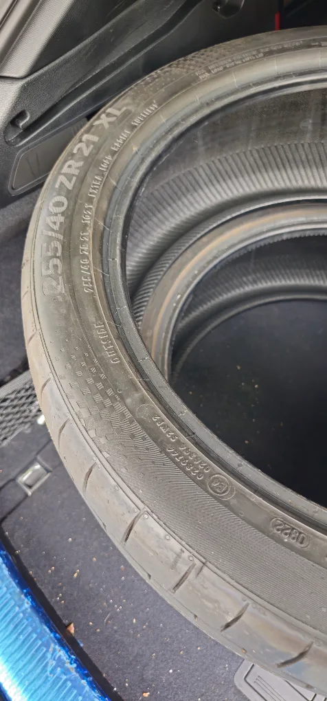 Continental SportContact 6 Tires 255/40 ZR21 XL thumbnail