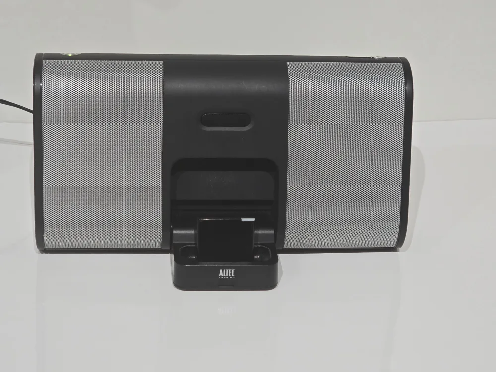 Altec Lansing iM310 Speaker thumbnail