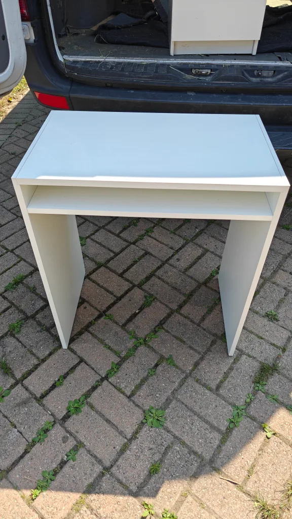 White Small Desk thumbnail