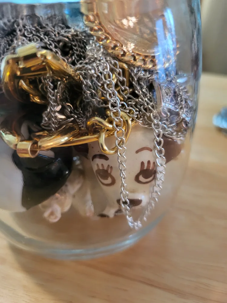 Jar of costume jewellery & vintage ornaments thumbnail