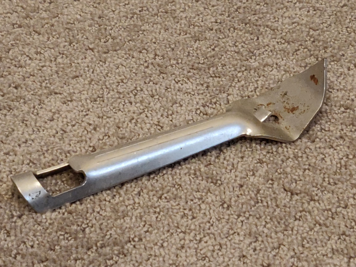 Can Punch and Bottle Opener (King Industrial Size) - photo 3