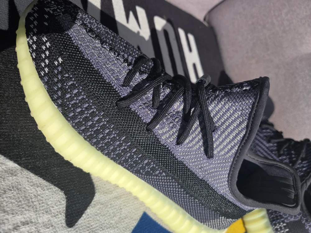 Adidas Yeezy Boost 350 V2 CMPCT Slate Carbon size 9 US thumbnail