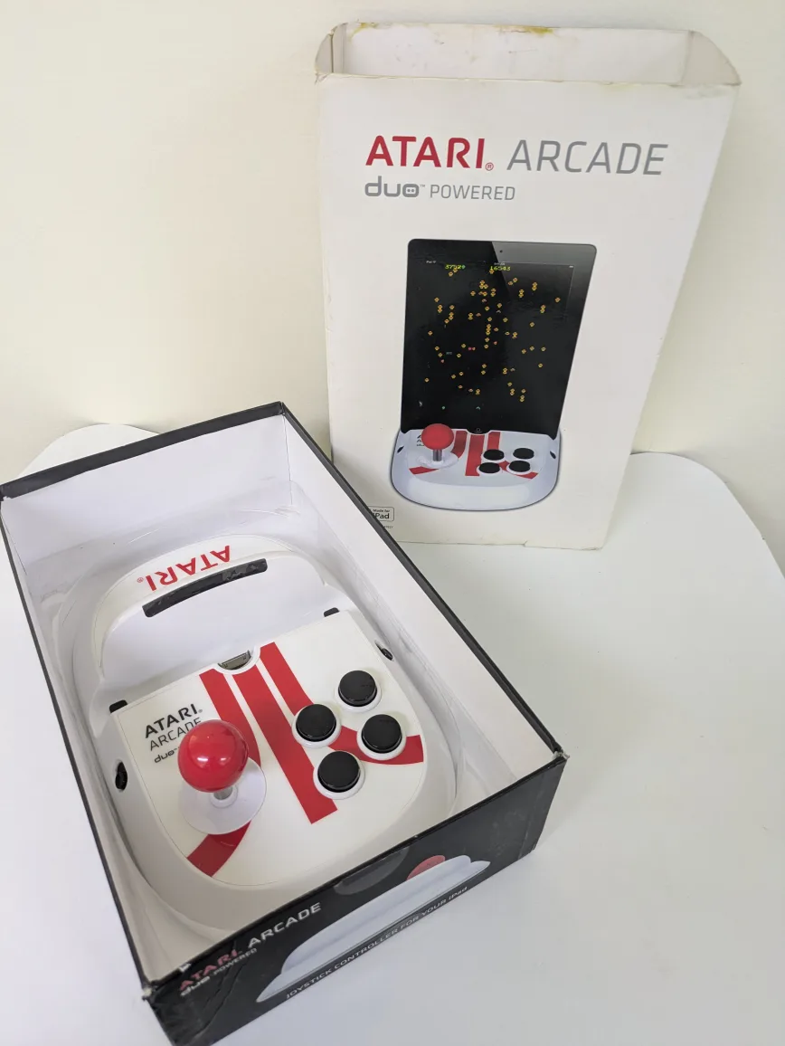 Atari Arcade Duo Powered Joystick Controller for iPad thumbnail