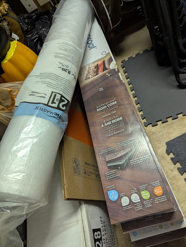 Selling vinyl plank, $35 a box - photo 4