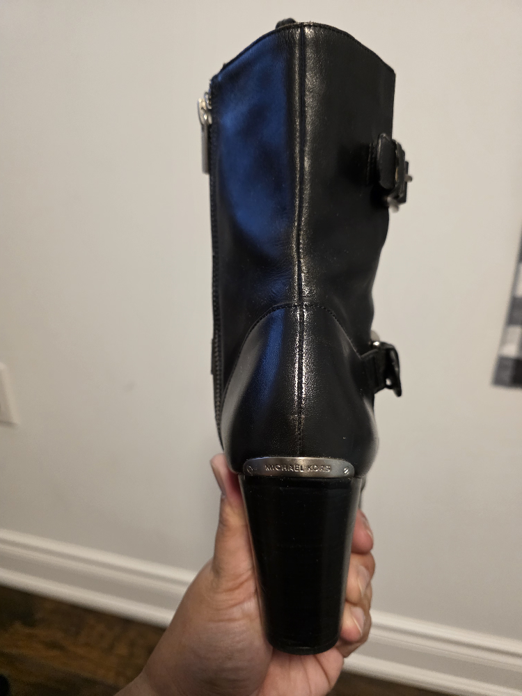 Michael Kors Black Leather Heeled Boots - photo 5