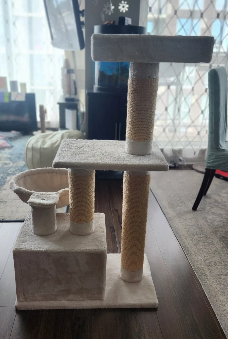 XL Cat Tree with Scratching Posts & Beds image indicator(9)