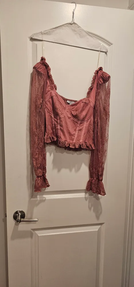 Fashion nova Pink Lace Long Sleeve Top - Size medium thumbnail
