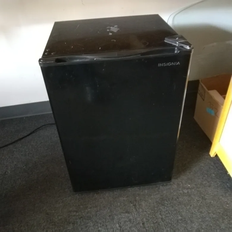 small refrigerator good thumbnail