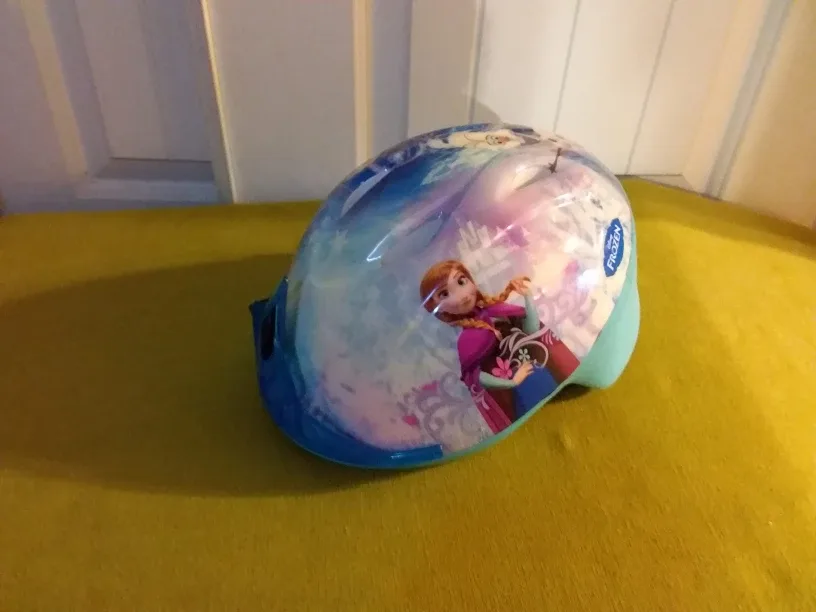 Disney Frozen Kids' Bike Helmet  🇨🇦 thumbnail